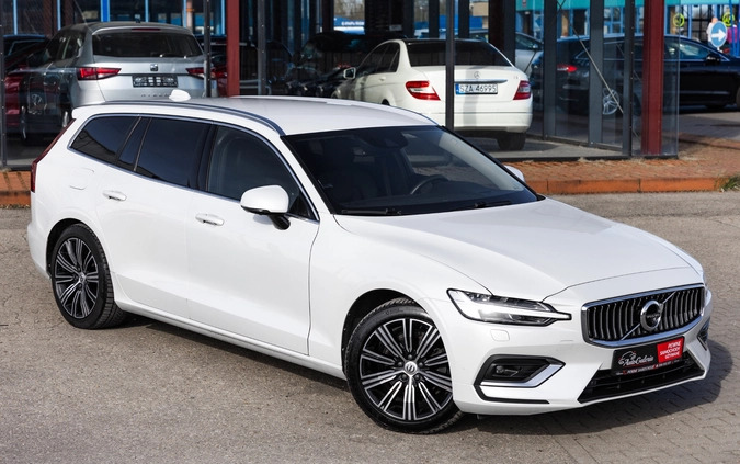 Volvo V60 cena 106900 przebieg: 162600, rok produkcji 2019 z Bobowa małe 781